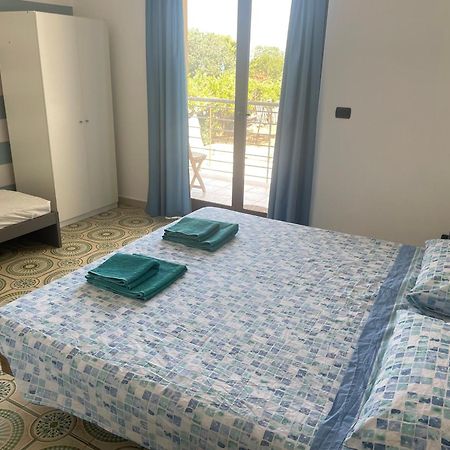 Trentatre Quarantatre Bed & Breakfast Mola di Bari Eksteriør bilde