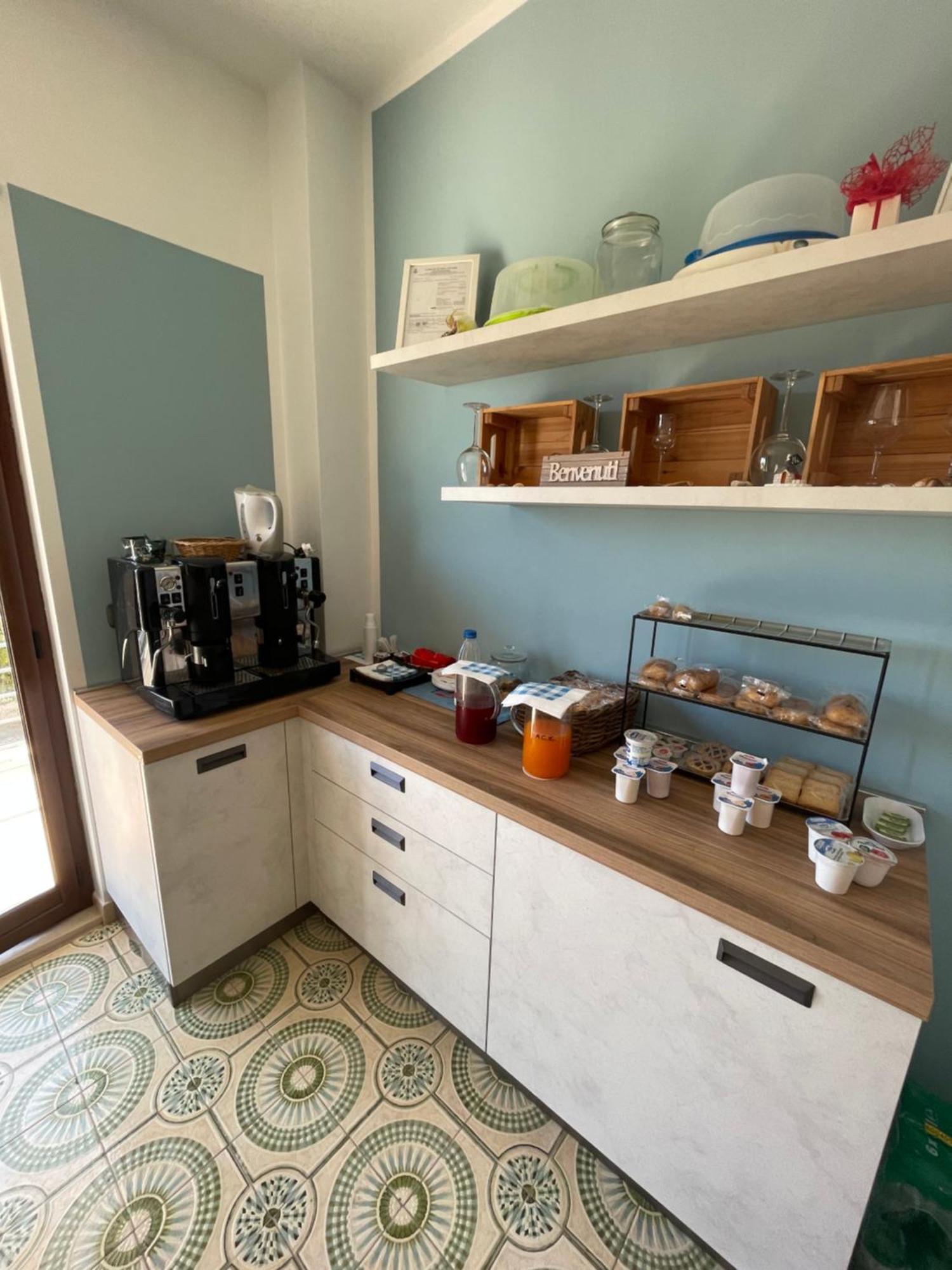 Trentatre Quarantatre Bed & Breakfast Mola di Bari Eksteriør bilde