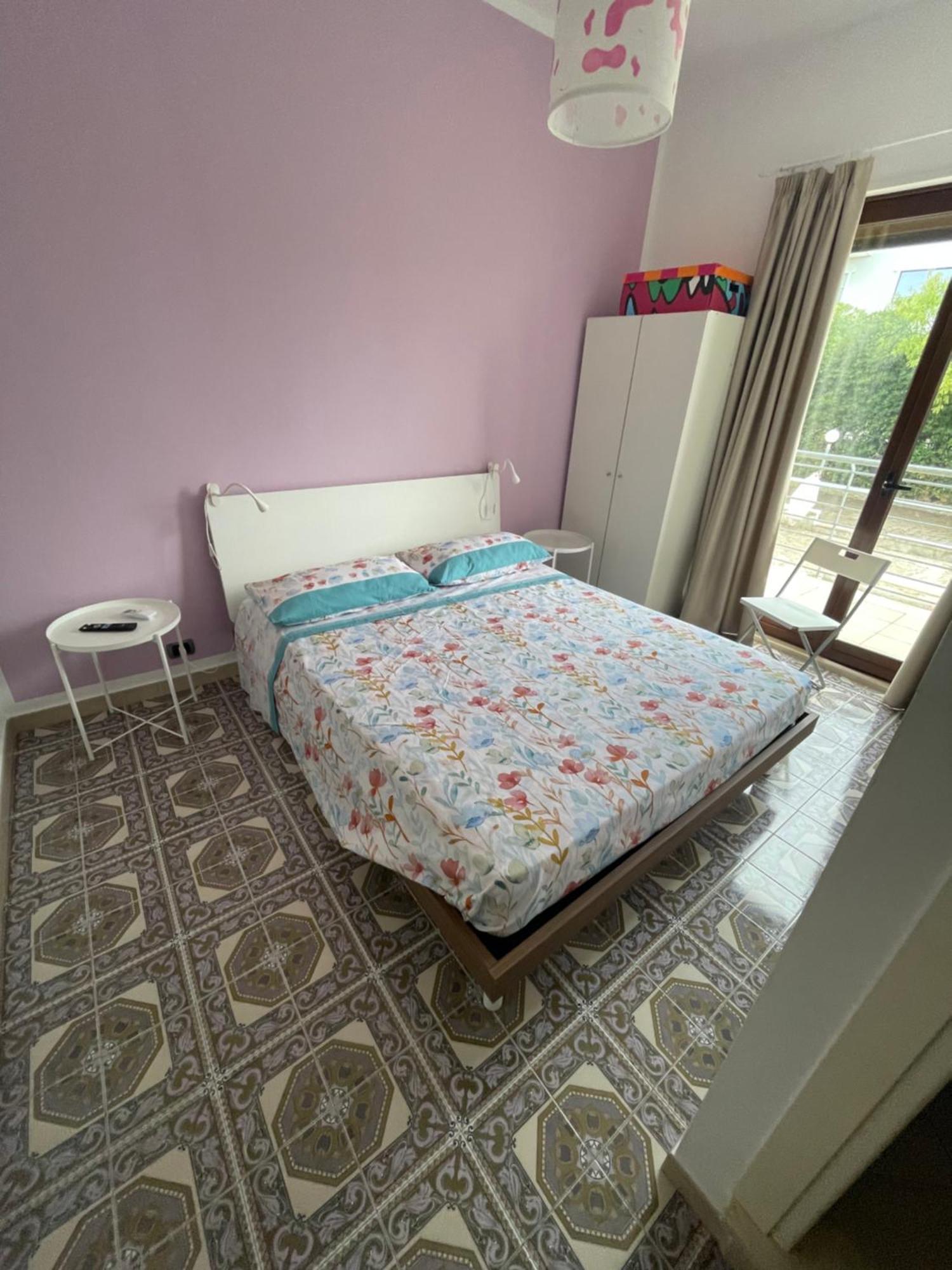 Trentatre Quarantatre Bed & Breakfast Mola di Bari Eksteriør bilde