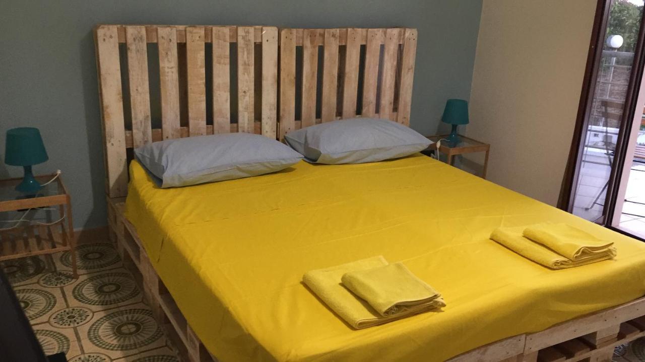 Trentatre Quarantatre Bed & Breakfast Mola di Bari Eksteriør bilde
