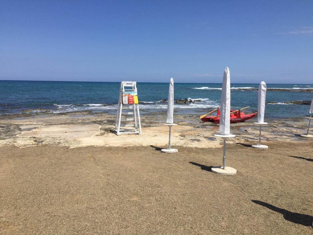 Trentatre Quarantatre Bed & Breakfast Mola di Bari Eksteriør bilde