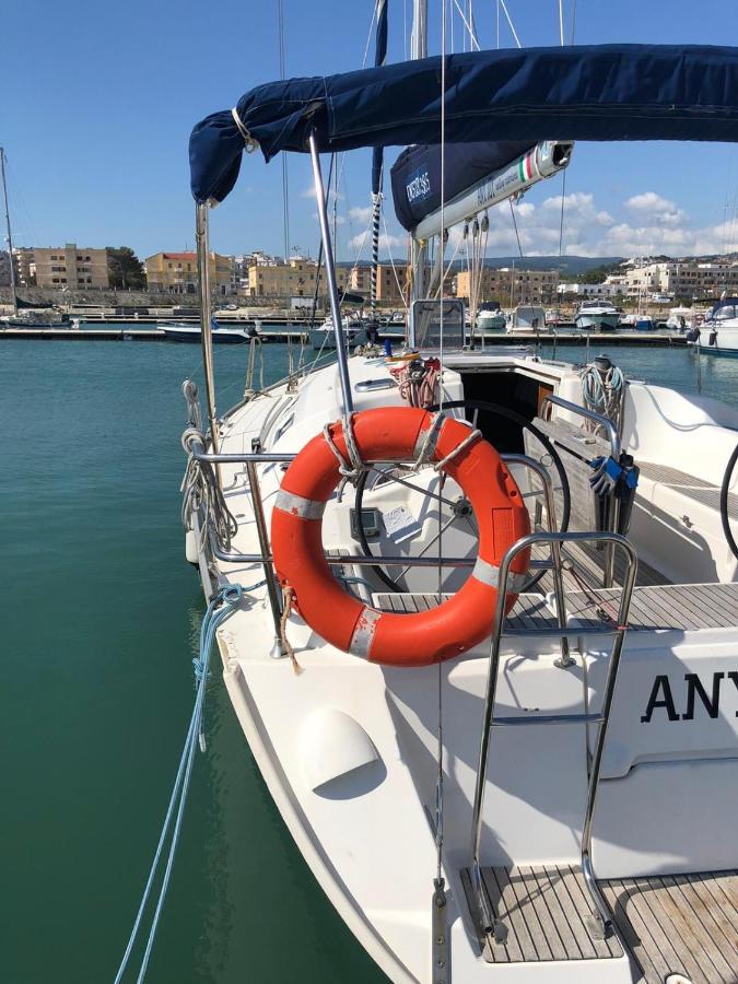 Trentatre Quarantatre Bed & Breakfast Mola di Bari Eksteriør bilde