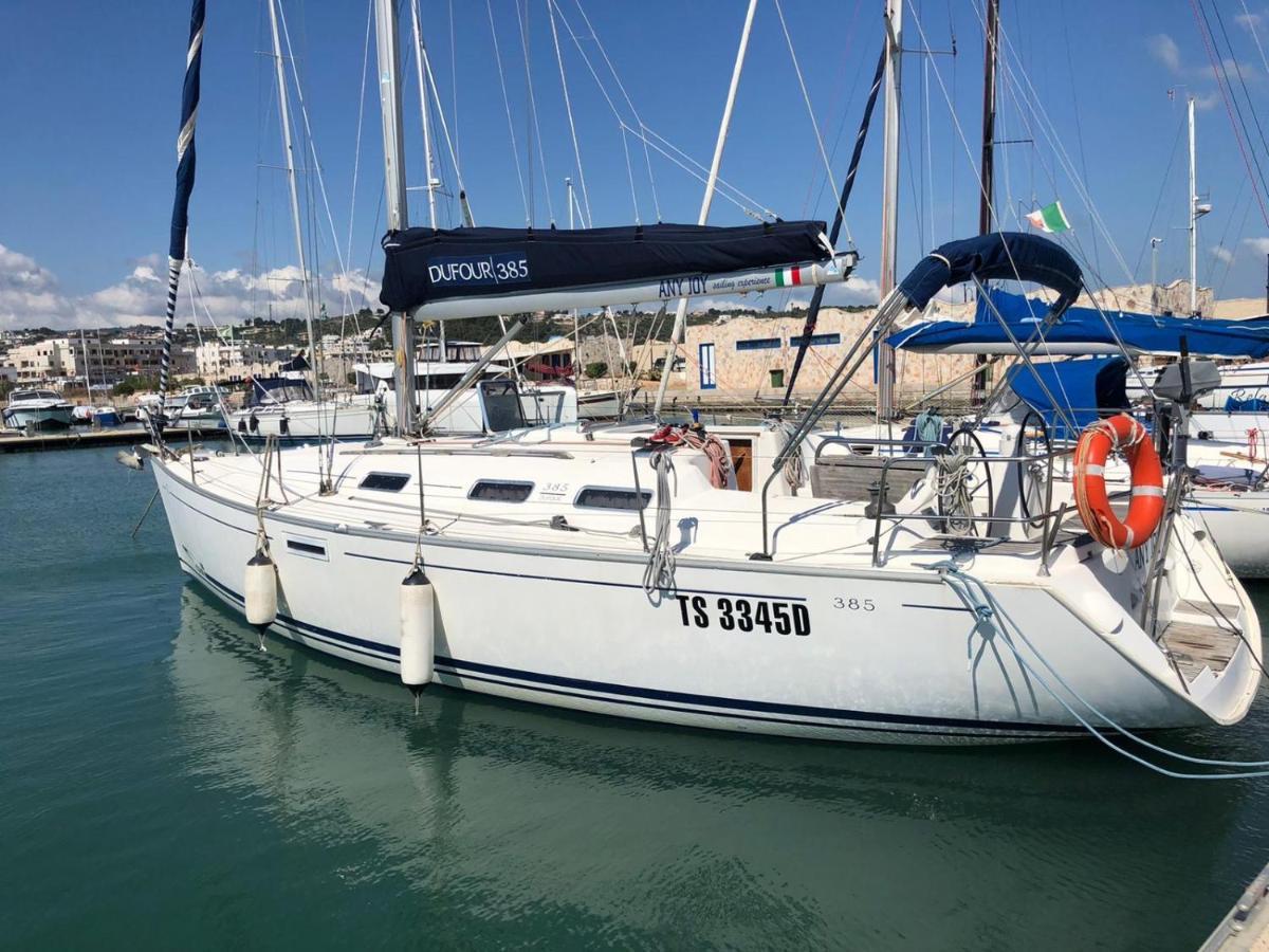 Trentatre Quarantatre Bed & Breakfast Mola di Bari Eksteriør bilde