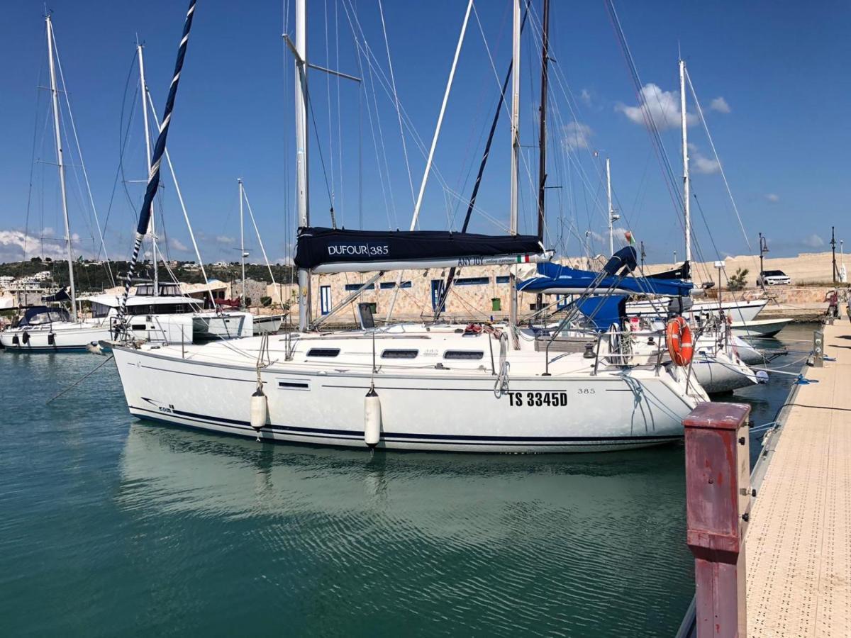 Trentatre Quarantatre Bed & Breakfast Mola di Bari Eksteriør bilde
